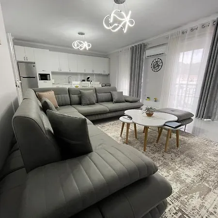 Luxury Apartment Korca Exterior photo